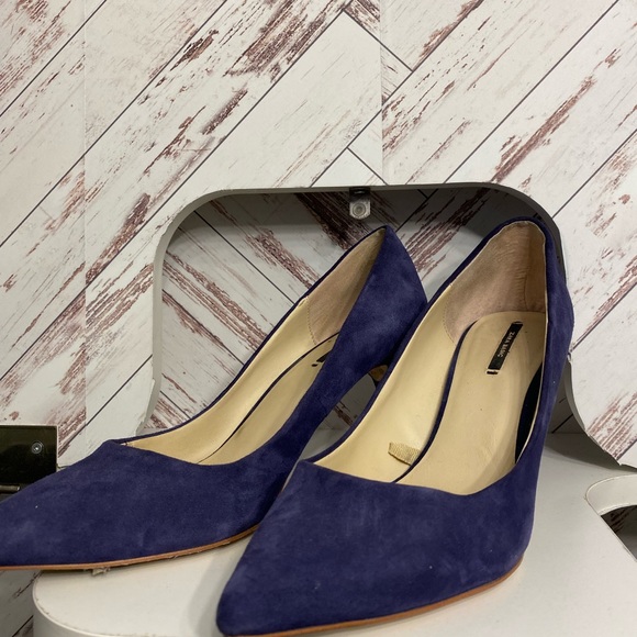 Zara Basic Blue Suede Pumps - Picture 2 of 5